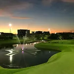 Grand Luxxe With Free Golf