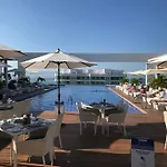 Grand Luxxe With Free Golf