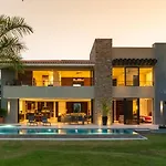 Lake View House In El Tigre Golf Club Near The Beach