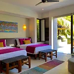 Lake View House In El Tigre Golf Club Near The Beach