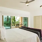 Perfect Getaway For Two! Wonderful & Bright Loft, Spacious Balcony Overlooking The Pool Beachfront Resort