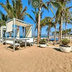 2Br Apt With Private Balcony - Beach Access
