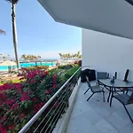 Beachfront Bliss At Aria Ocean Flamingos