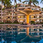 Ocean Front Condo With Pool Sleeps 6 Adults-Quinta Del Mar 203