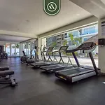 2Br Condo With Private Balcony - Padel Court