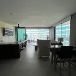 Departamento Frente Al Mar Aria