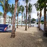 Aria Ocean Apartment On The Beach