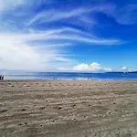 Aria Ocean Apartment On The Beach