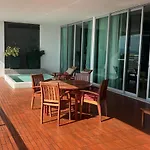 Villa Grand Luxxe 2 Chambres 16 Parties Golf Massages 2 Gym