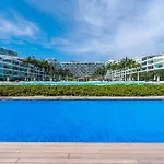 Aria Ocean-New Fully Equipped Apt Exclusive Zone