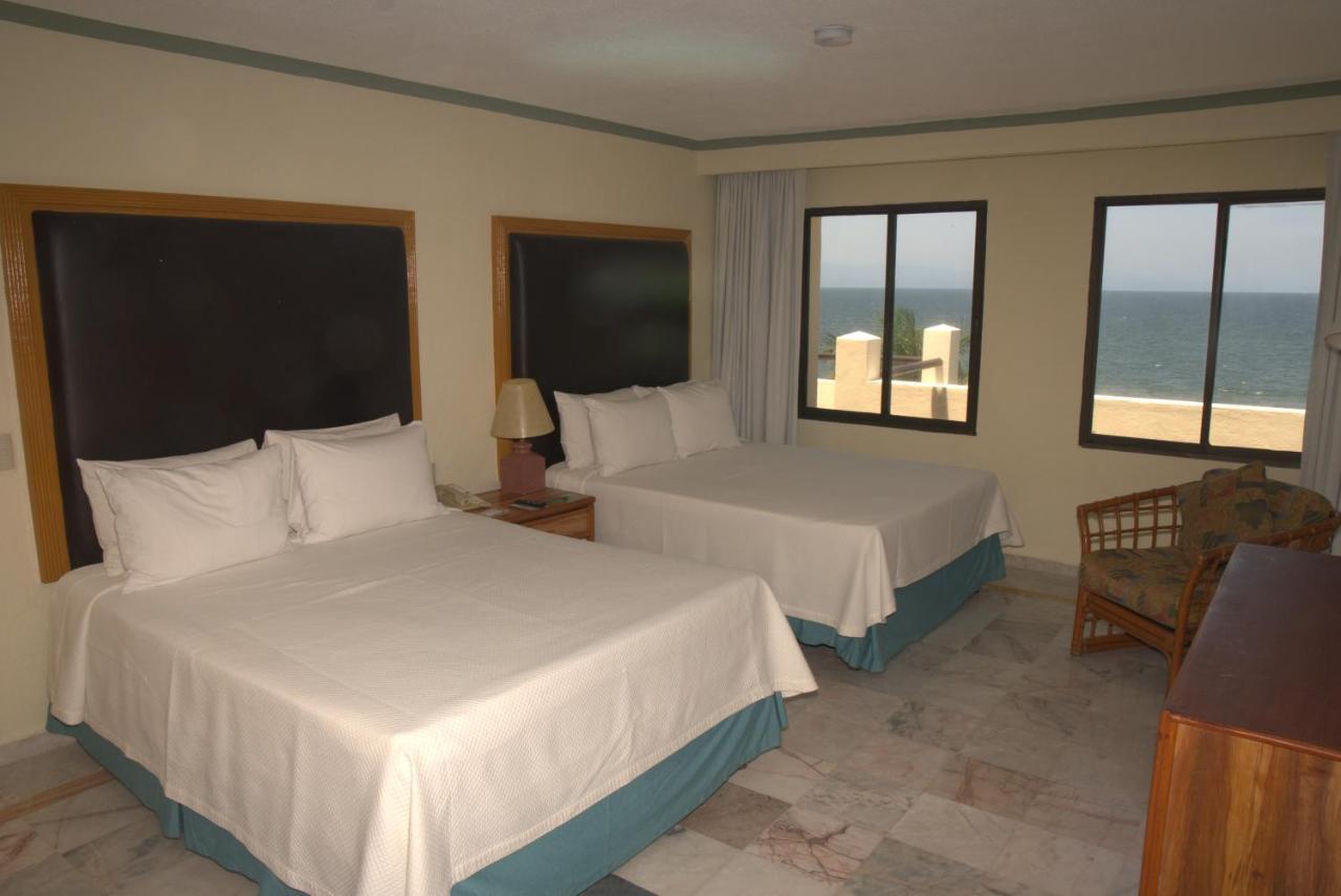 Hotel Samba Vallarta 4*