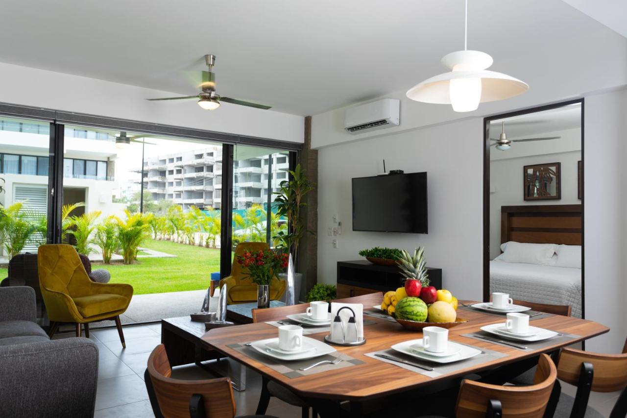Right In The Heart Of Nuevo Vallarta! New And Modern Close To Beaches, Restaurants And More Сasa de vacaciones