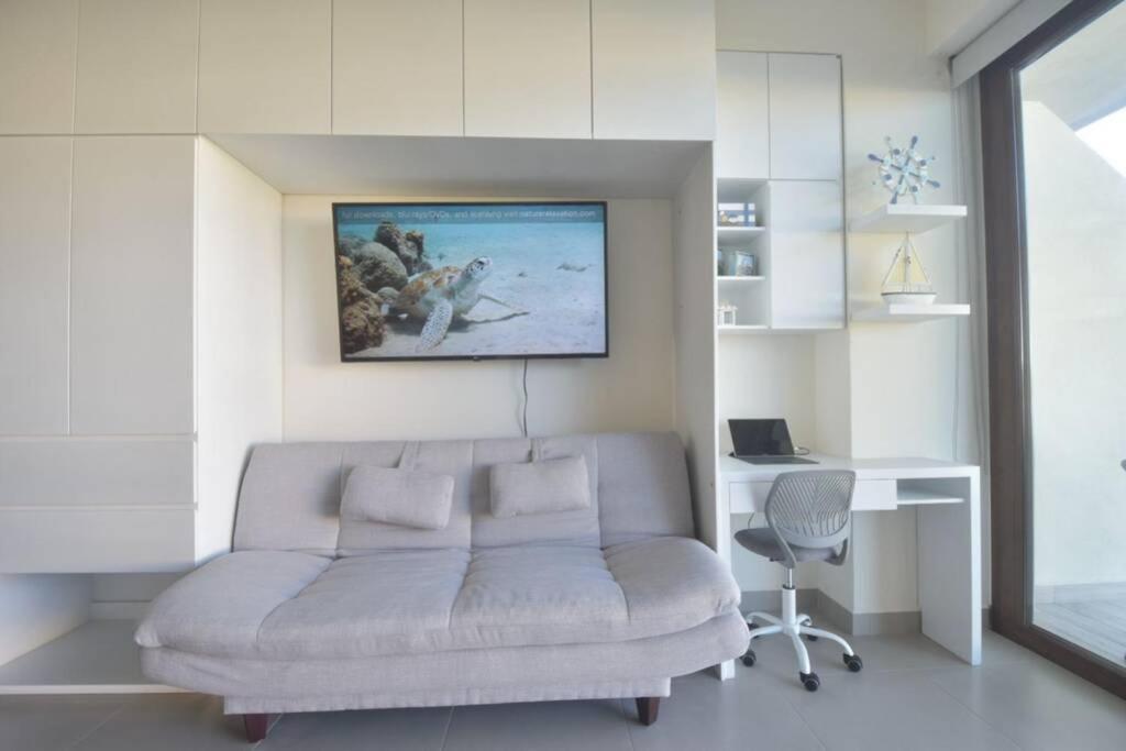 Modern Stylish Apt. Steps Away From The