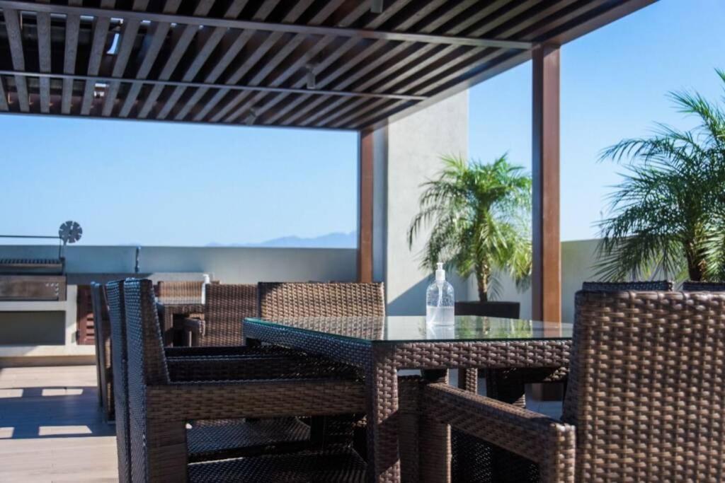Apartamento Modern Stylish Apt. Steps Away From The