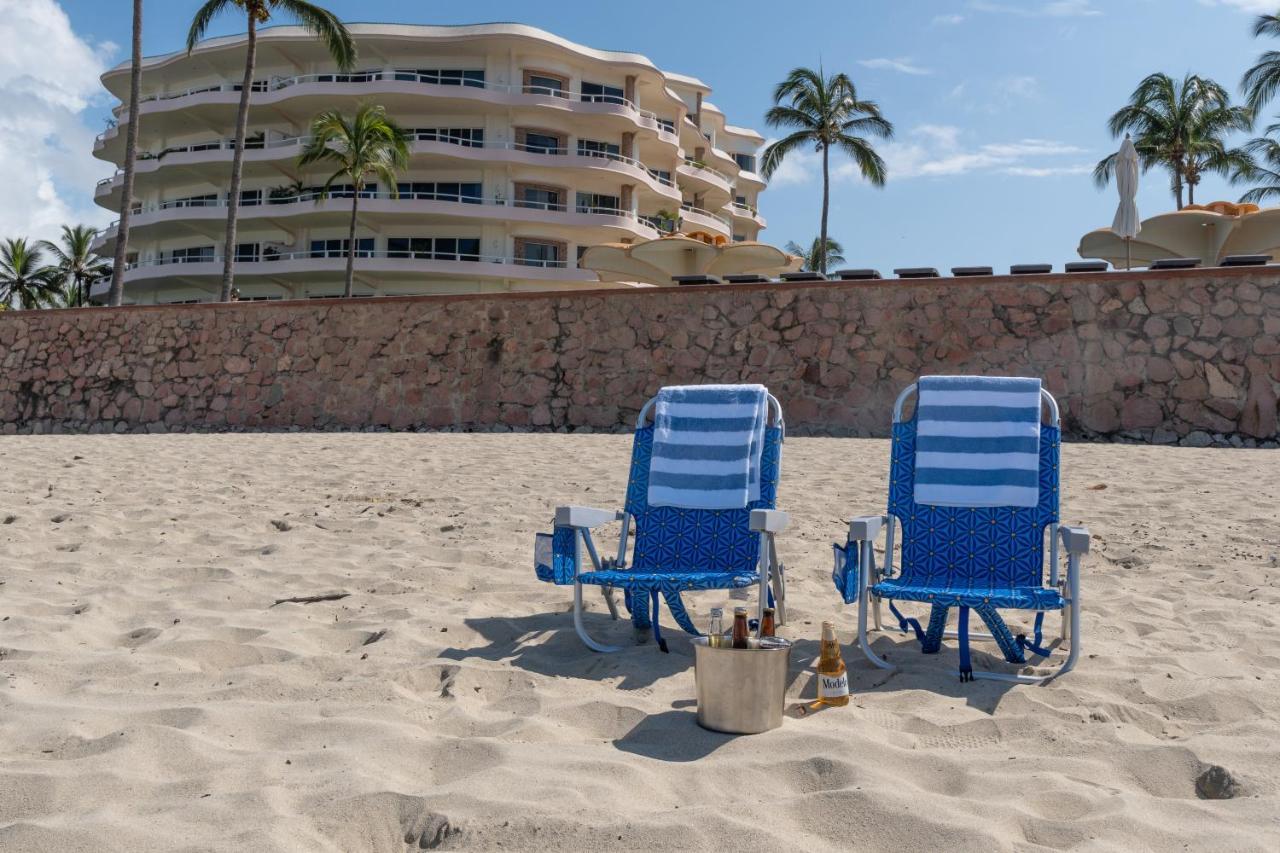 Ocean Front With Pool Sleeps 6 Adults-quinta Del Mar 203 *