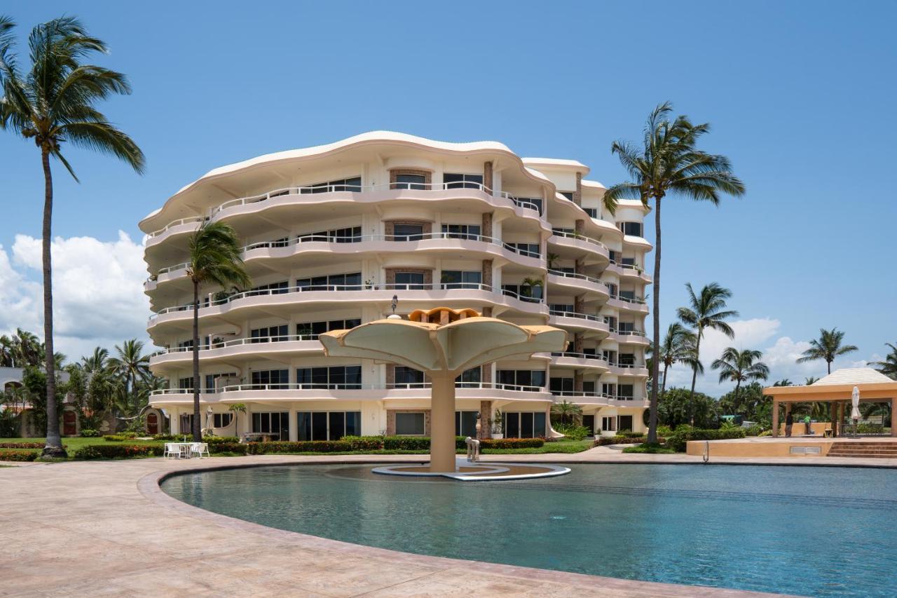 Ocean Front With Pool Sleeps 6 Adults-quinta Del Mar 203 * Nuevo Vallarta