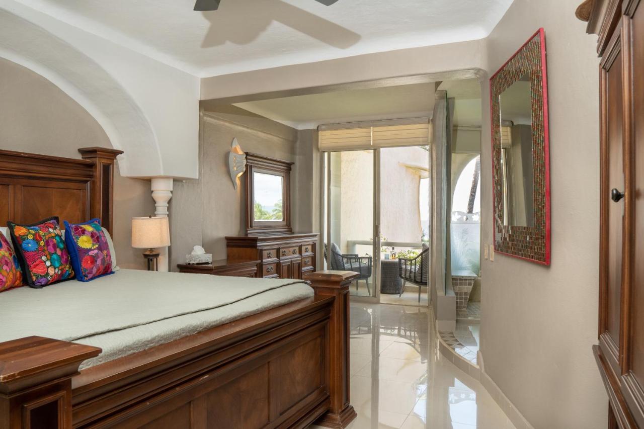 Ocean Front With Pool Sleeps 6 Adults-quinta Del Mar 203 Apartamento *