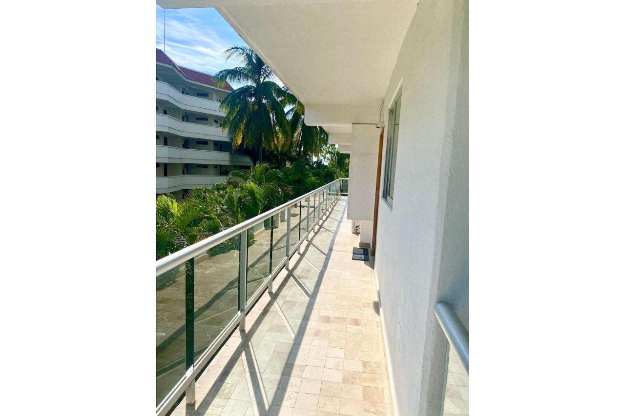 Depto 2 Pisos, Vista Alberca. A 50 Mts Del Mar Apartamento