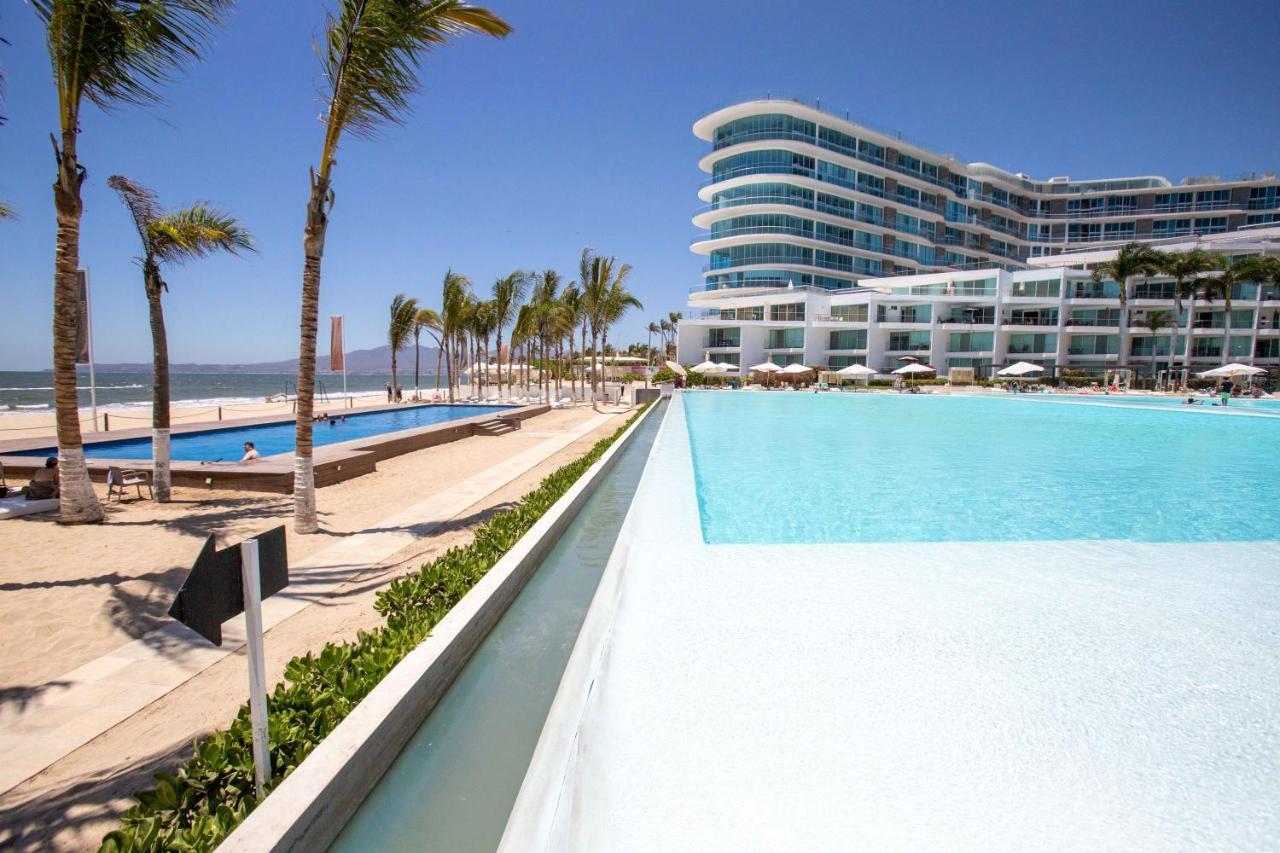 Apartamento Estudio 573 Nuevo Vallarta, Frente Al Mar, Equipado Y Amueblado !