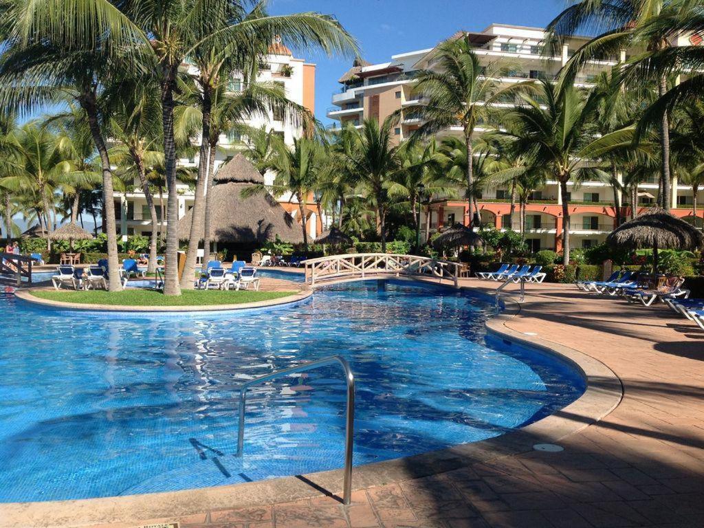 2 Bed 2 Bath, One Den At Playa Royale 3508, Free Wifi *