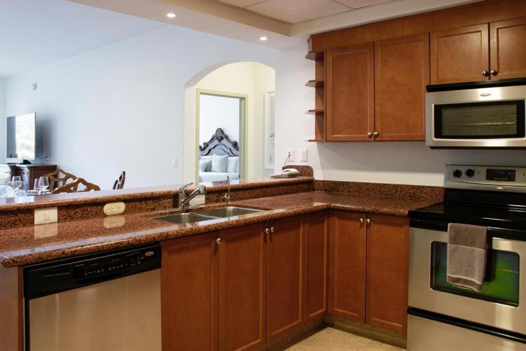 2 Bed 2 Bath, One Den At Playa Royale 3508, Free Wifi Nuevo Vallarta