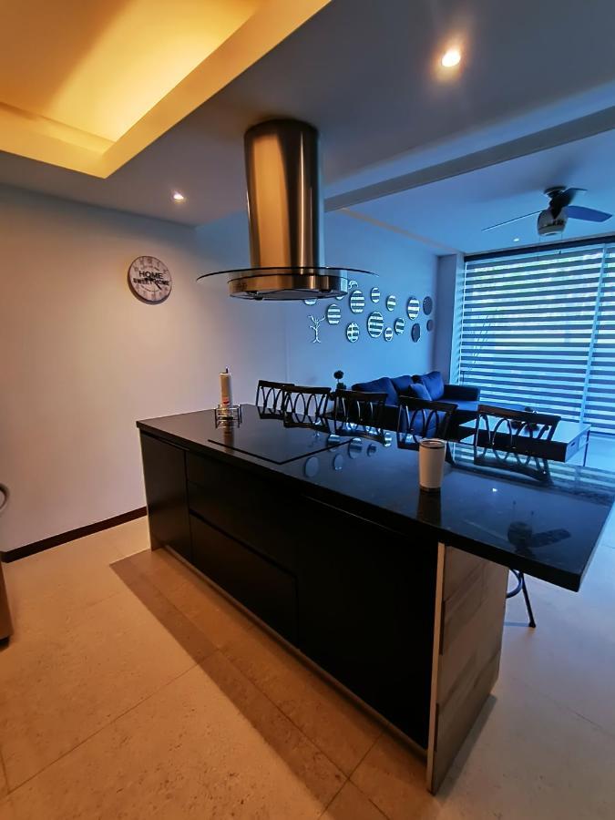 Peninsula Apartamento