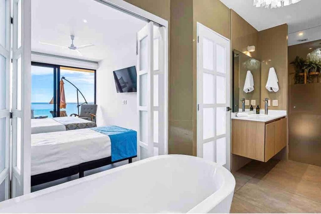 ~beach Front~stunning Views~free Airport Transport Apartamento Nuevo Vallarta