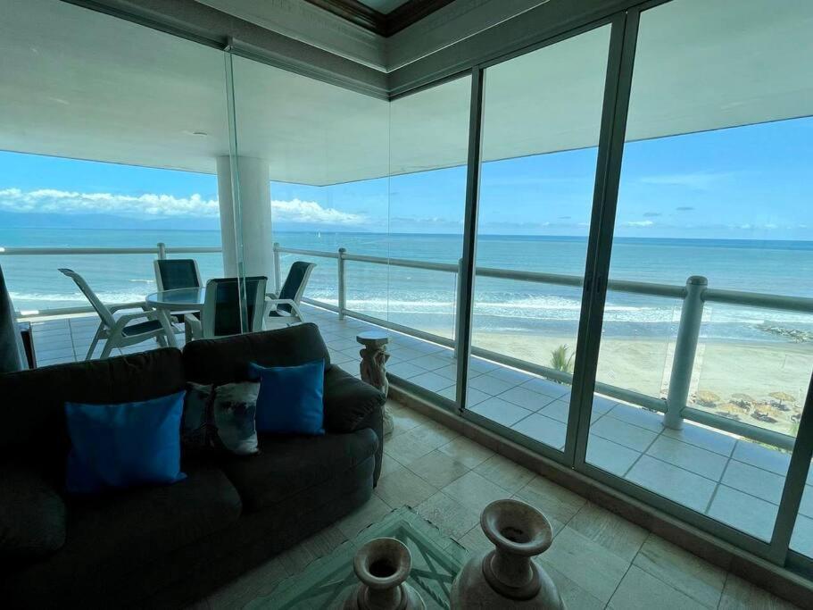 Sayil 3bdr Oceanfront Penthouse By Moikkarentals