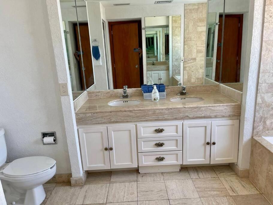 Sayil 3bdr Oceanfront Penthouse By Moikkarentals Apartment *