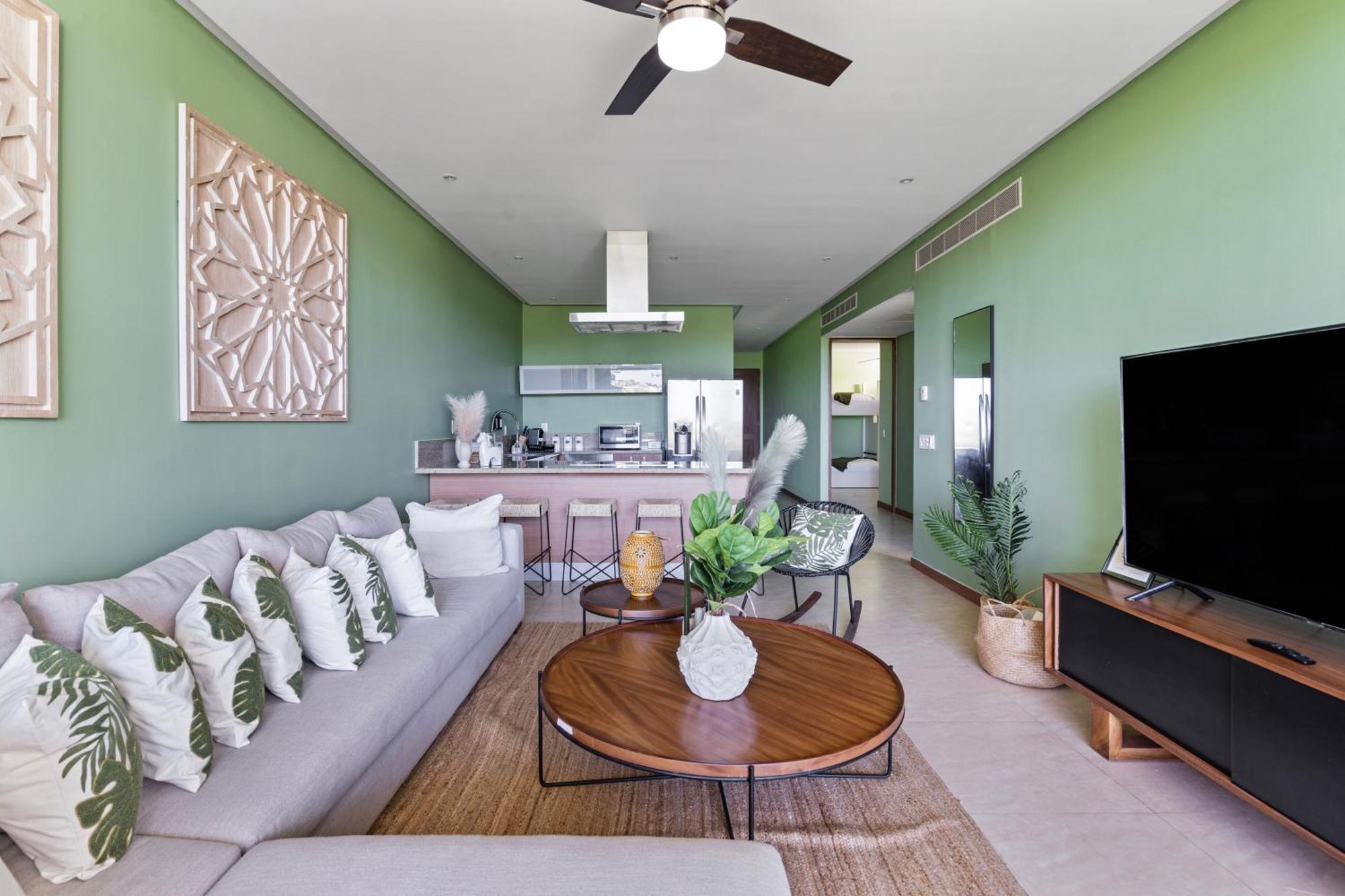 Apartamento Stylish Peninsula Golf 3br Oasis With Pool
