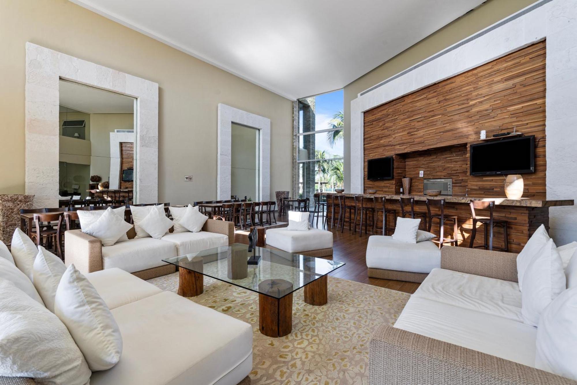 Apartamento Stylish Peninsula Golf 3br Oasis With Pool *