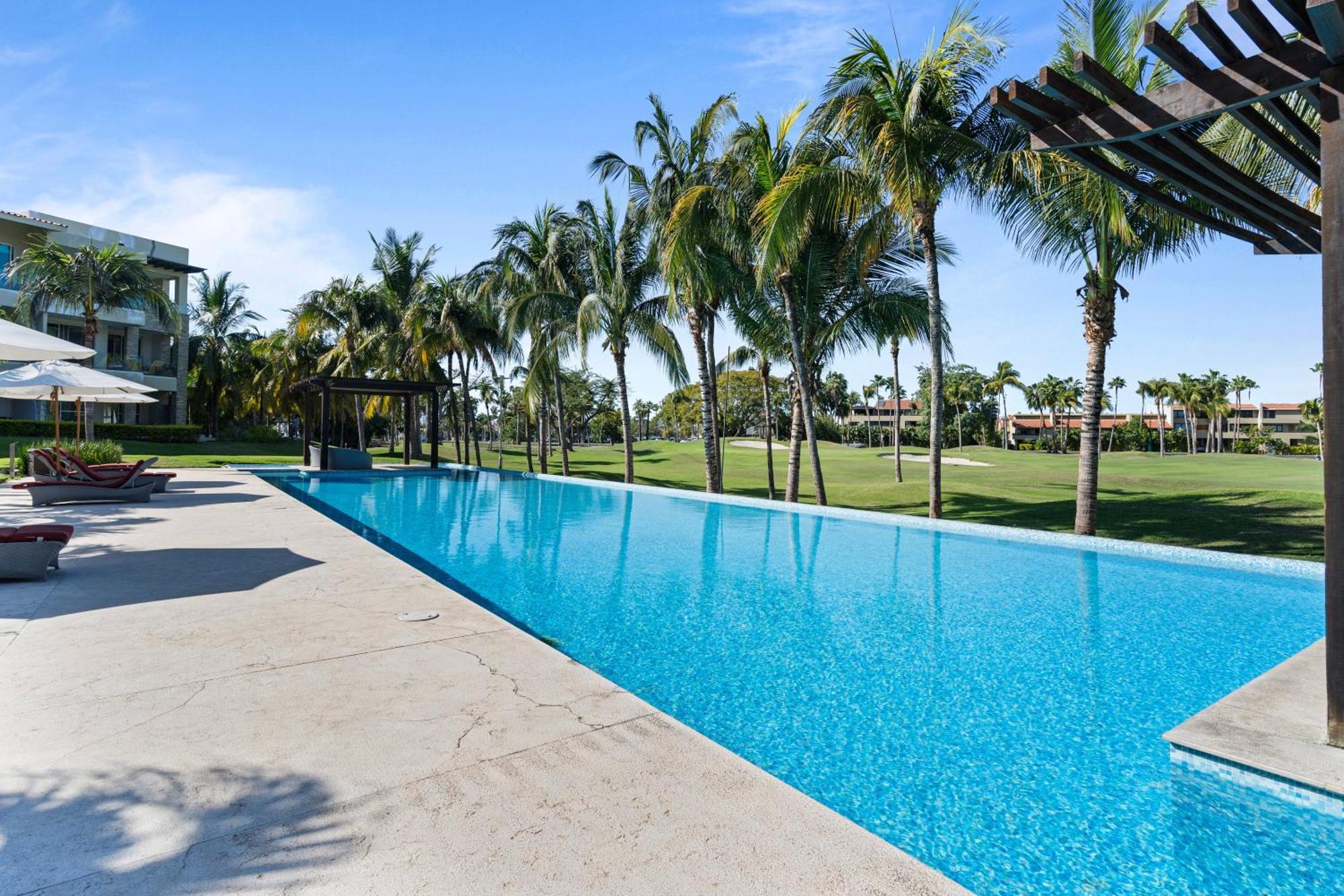 Stylish Peninsula Golf 3br Oasis With Pool Apartamento *