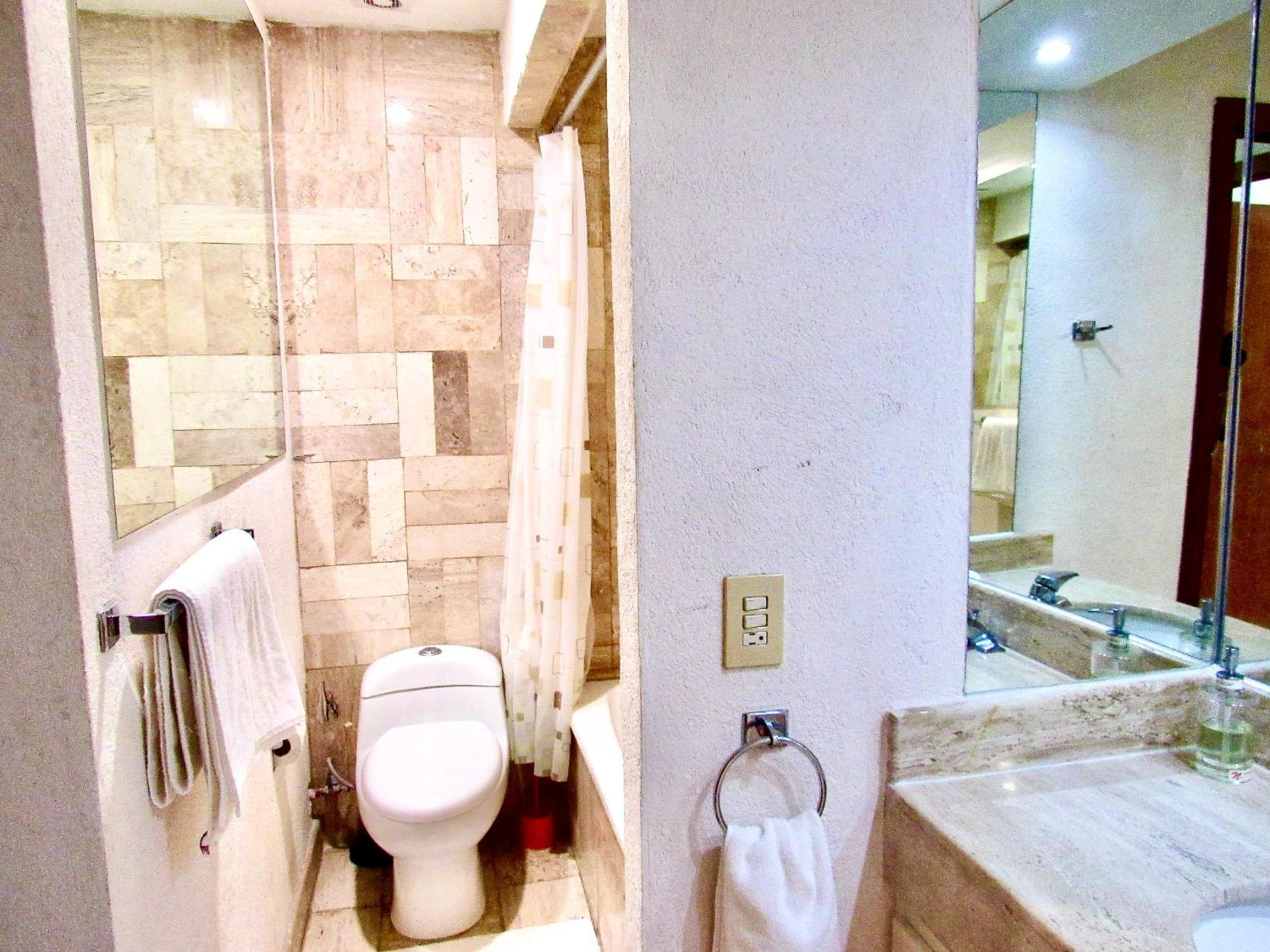 Apartment Sayil 3bdr Oceanfront Penthouse By Moikkarentals