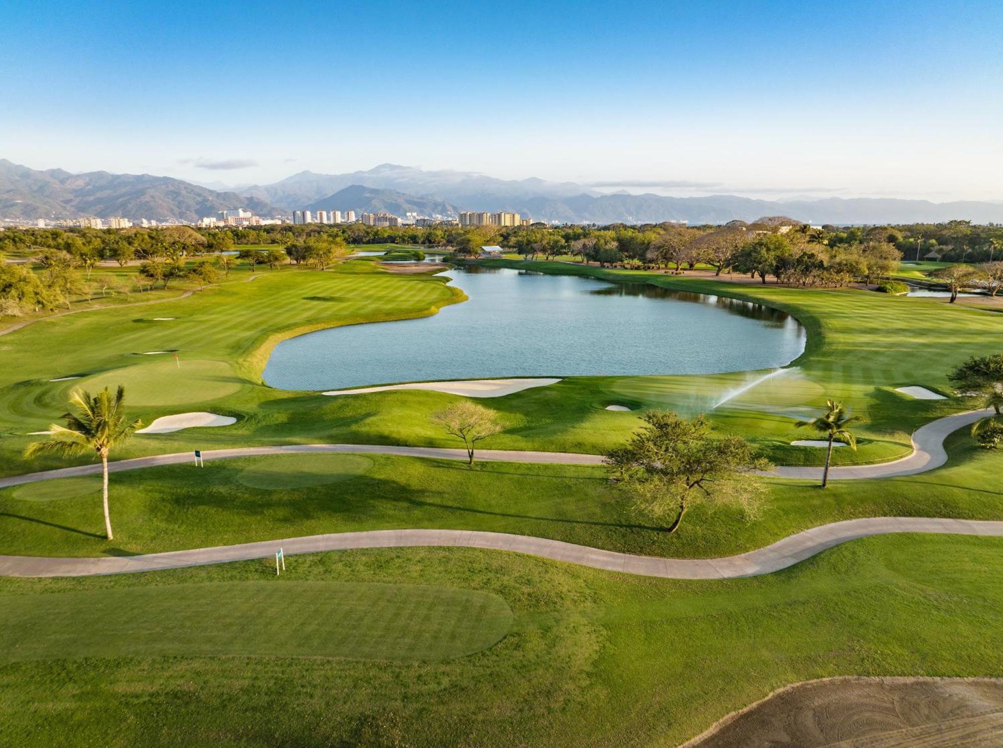 Hotel Grand Luxxe With Free Golf 5*