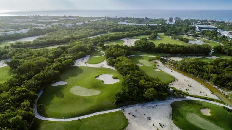 Grand Luxxe With Free Golf