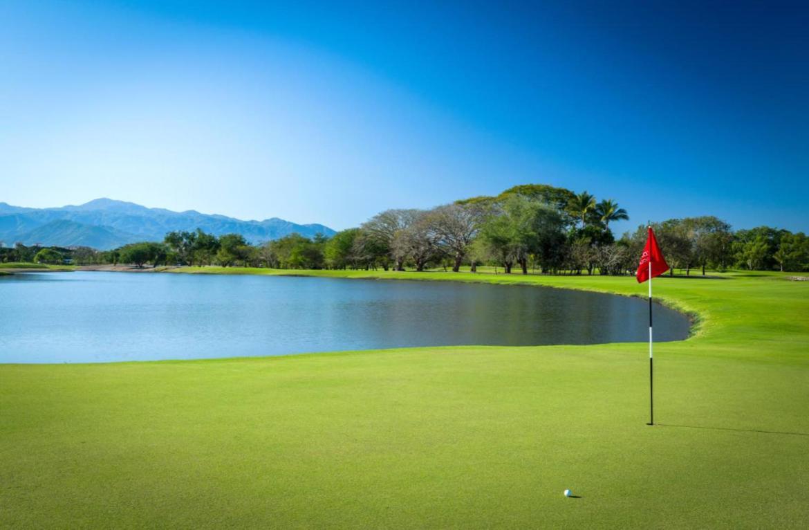 Hotel Grand Luxxe With Free Golf