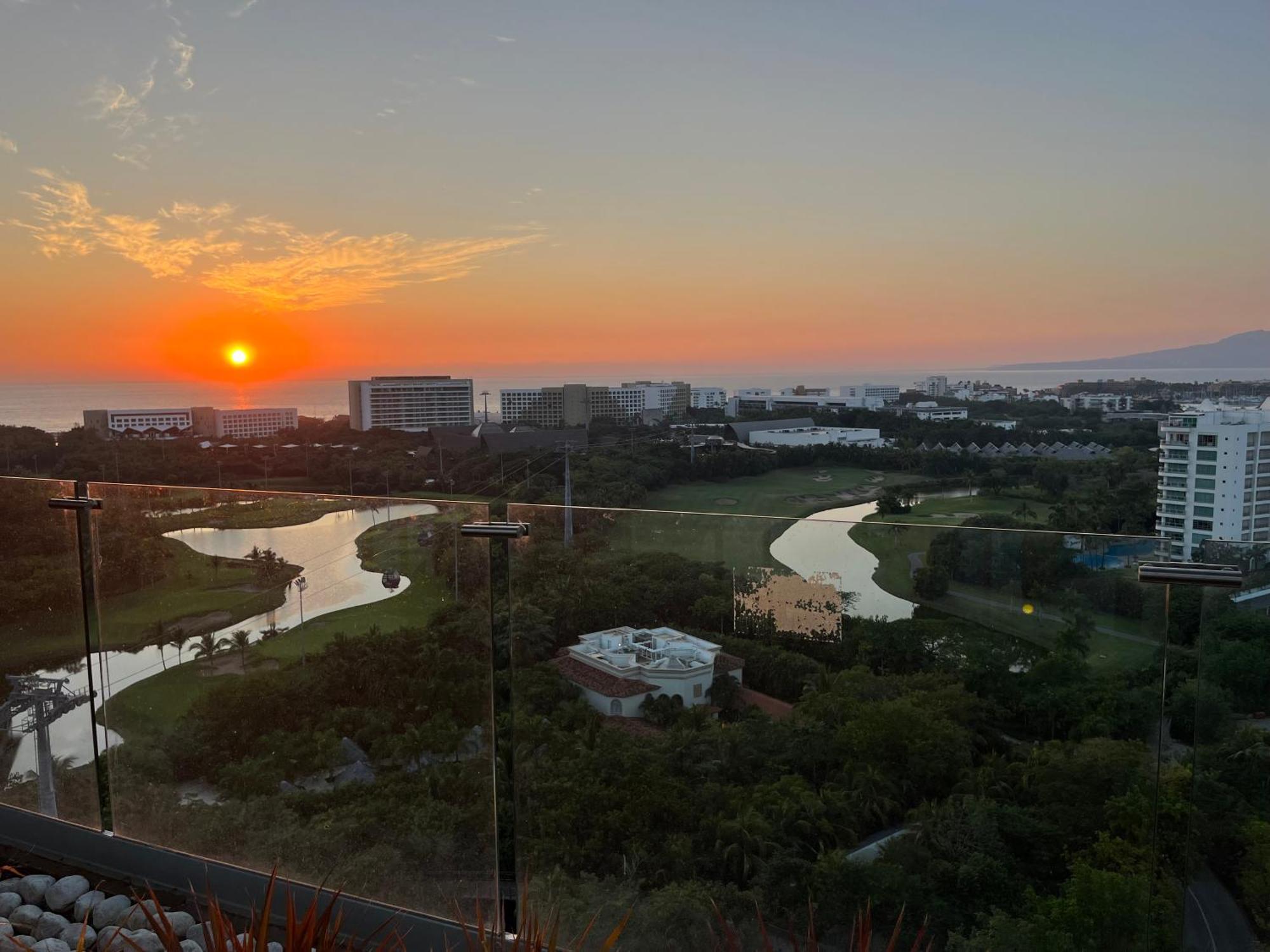 Hotel Grand Luxxe With Free Golf 5*