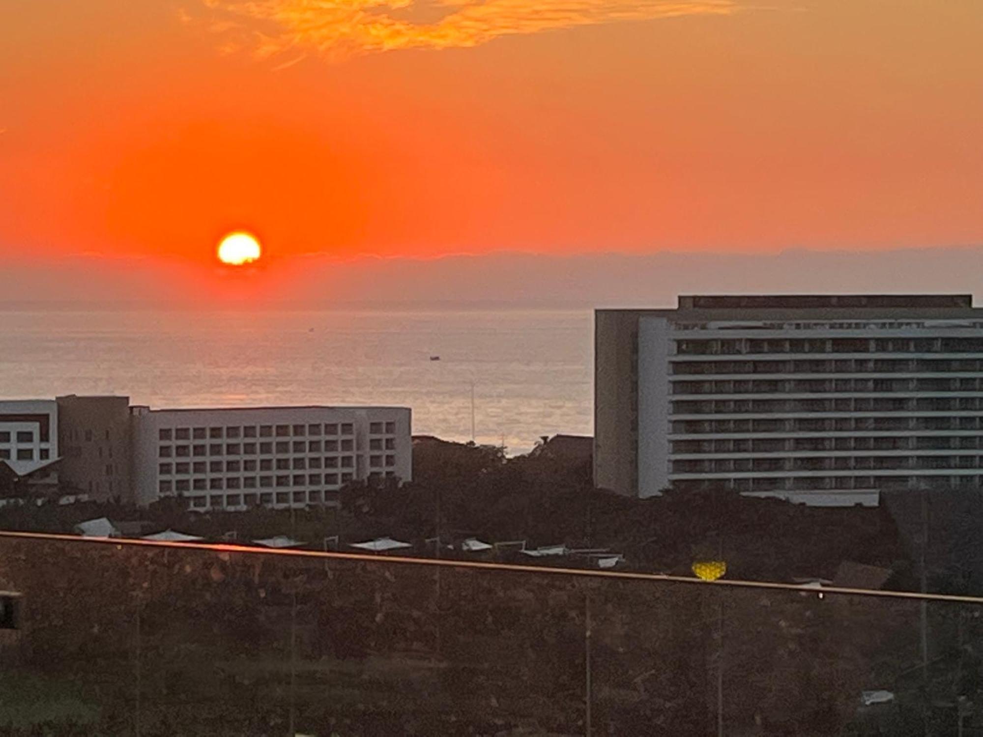 Grand Luxxe With Free Golf