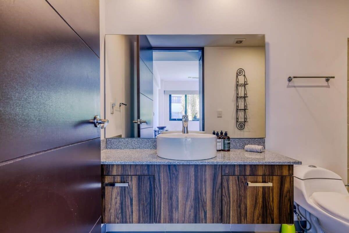 Amazing With Pool Apartment