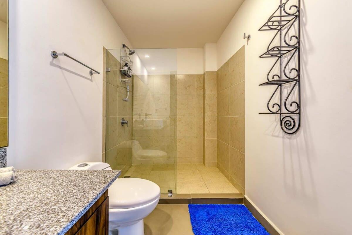 Amazing With Pool Apartment *