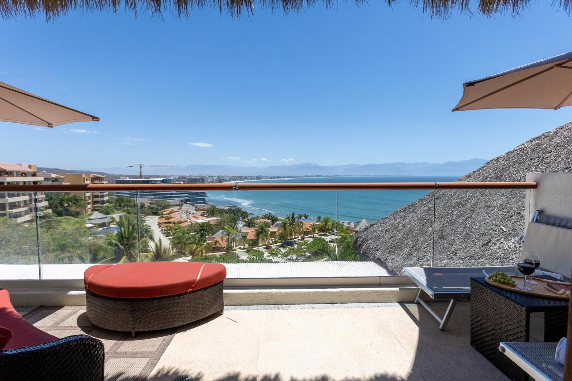 Stunning Two-level Ocean View