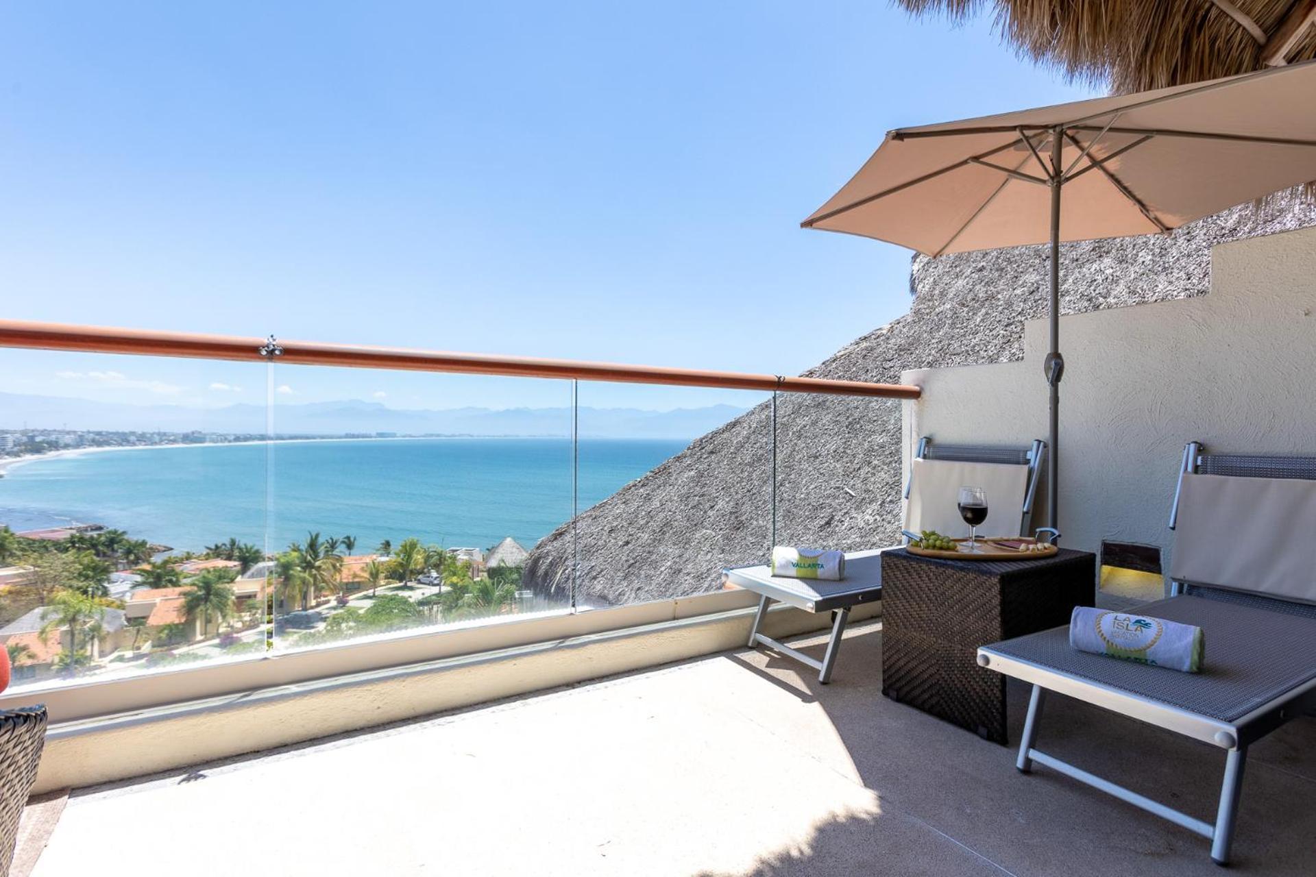 Stunning Two-level Ocean View