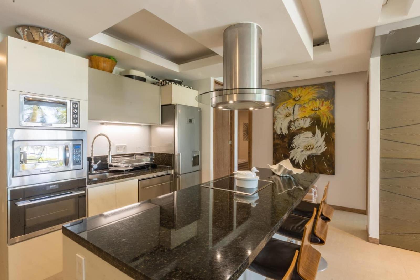 An Iconic Beachfront Apartment- Peninsula * Nuevo Vallarta