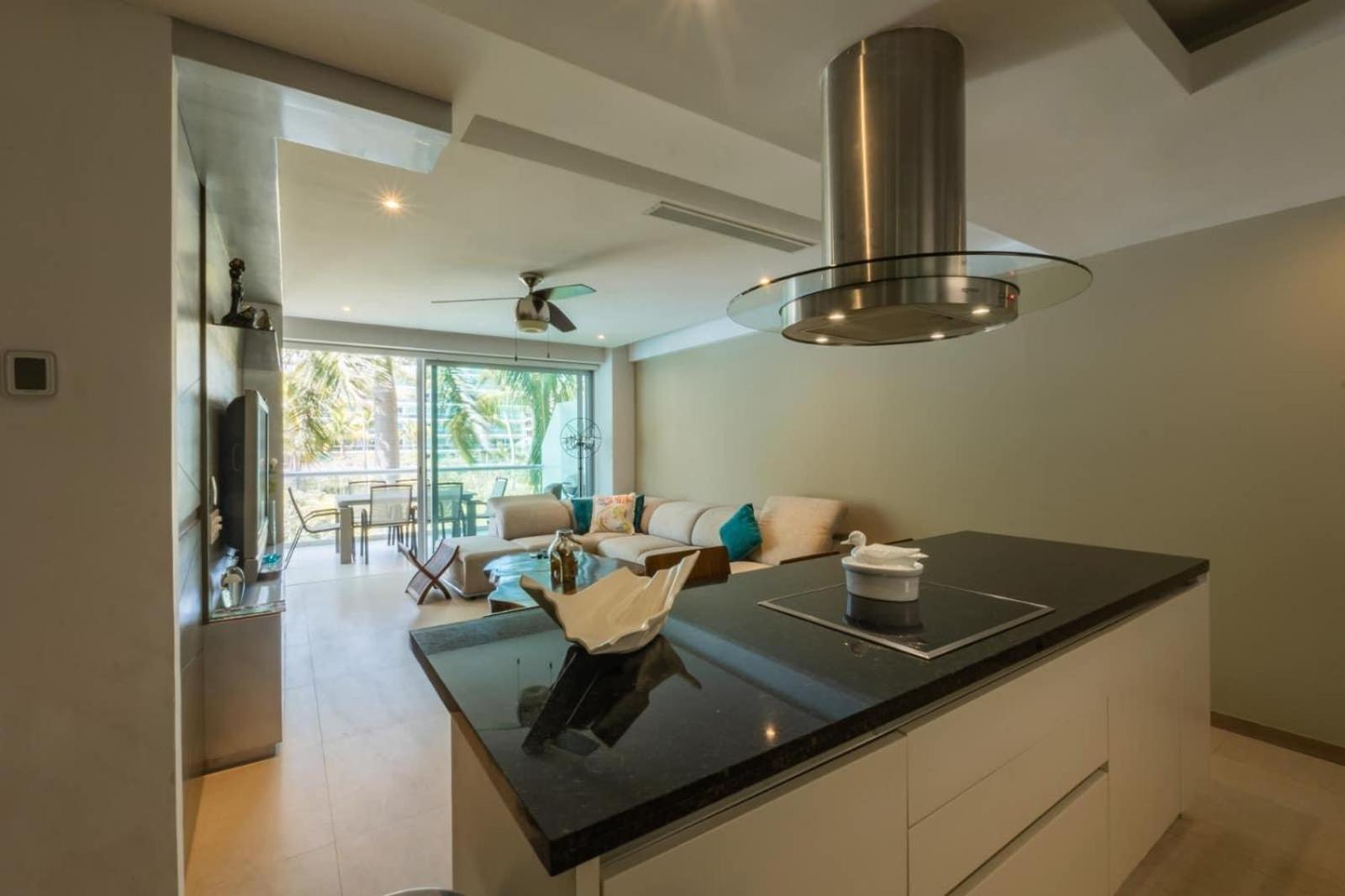 An Iconic Beachfront Apartment- Peninsula Nuevo Vallarta