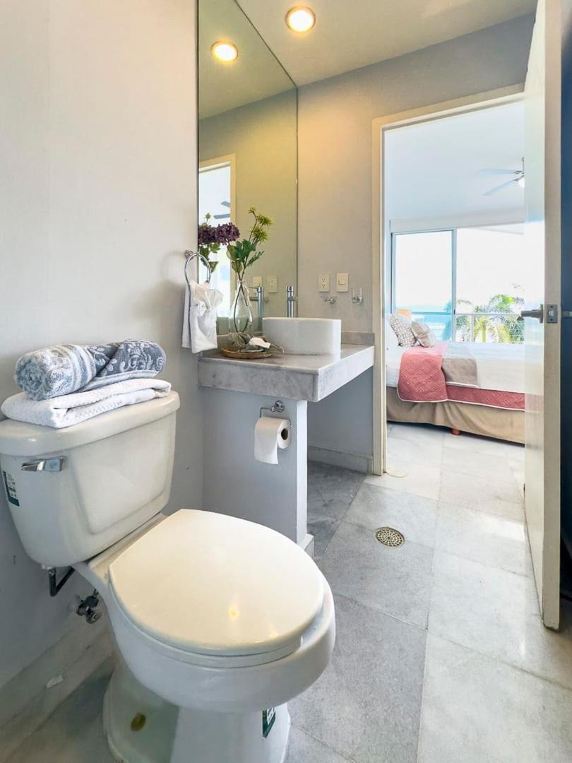 Aria Beachfront Luxury New Vallarta *