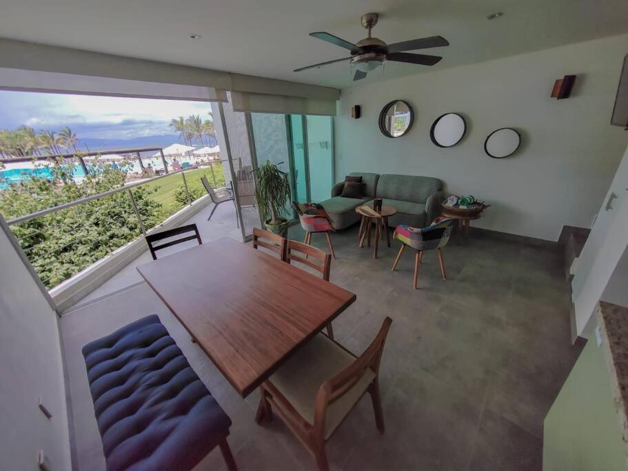 Apartamento Beachfront Bliss At Aria Ocean Flamingos