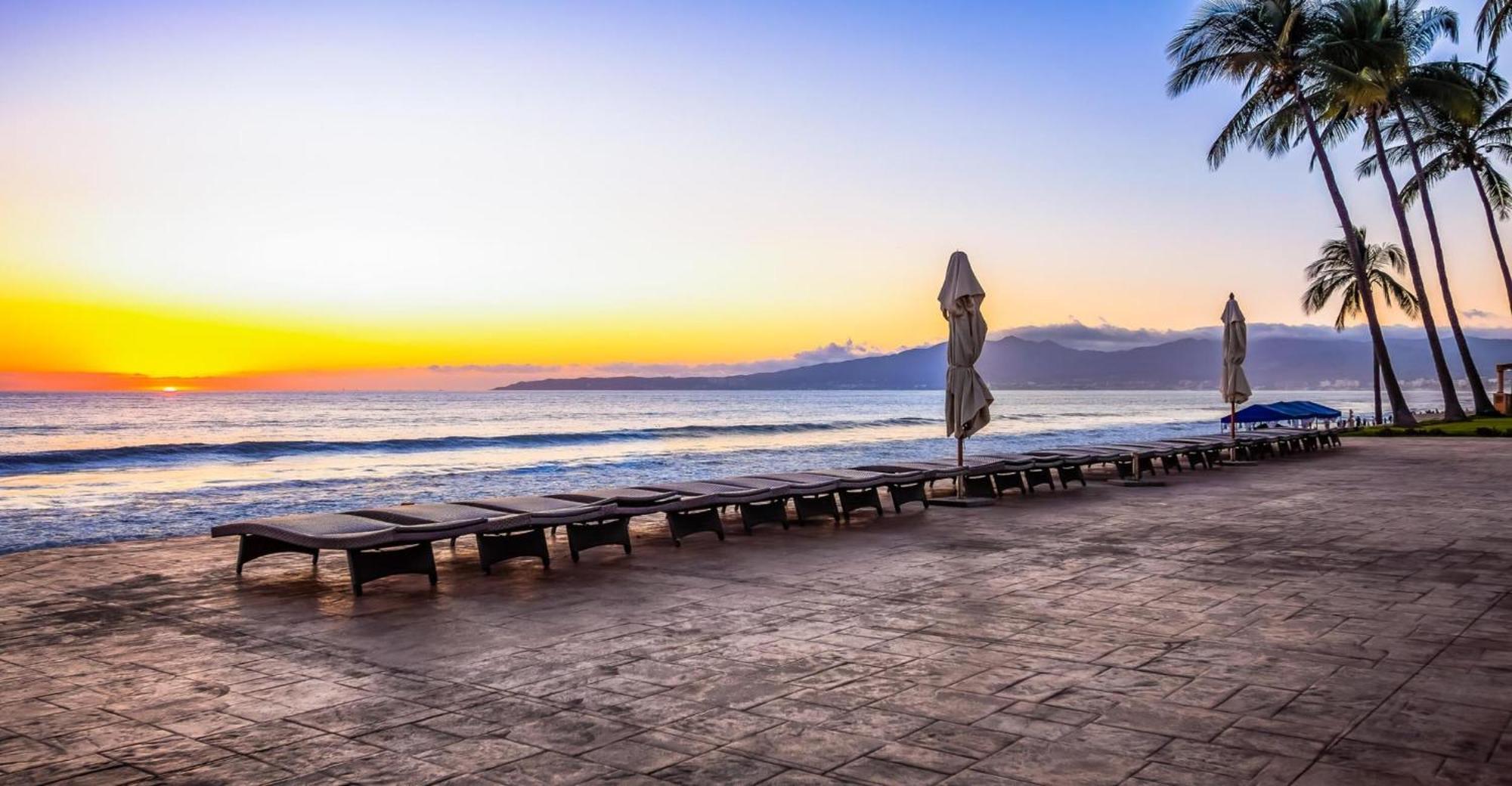 Ocean Front With Pool Sleeps 6 Adults-quinta Del Mar 203 Apartamento