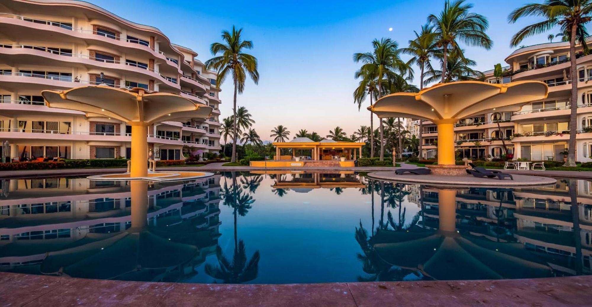 Apartamento Ocean Front With Pool Sleeps 6 Adults-quinta Del Mar 203