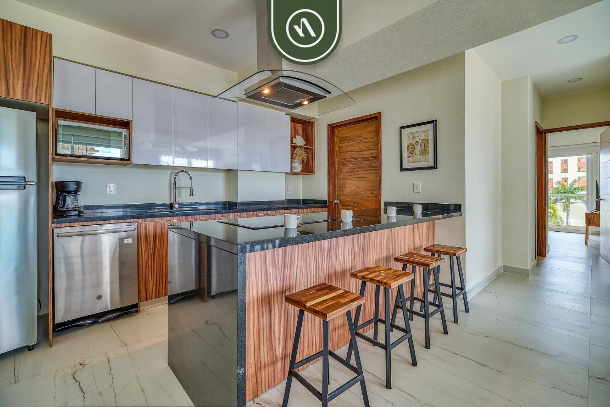 New 2 Bedroom One Street From - Pool - Gym Apartamento Nuevo Vallarta