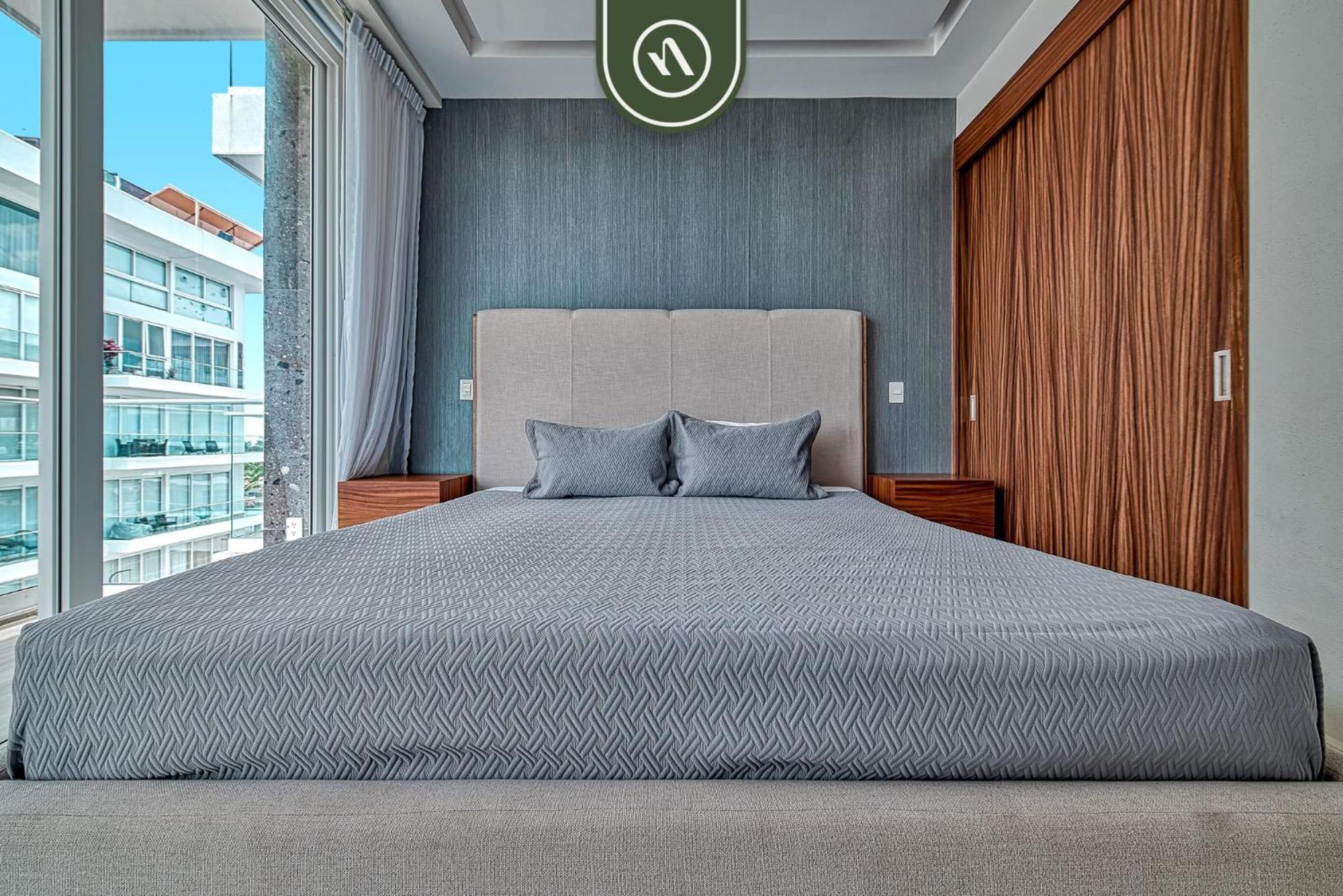 2br With Private Balcony - Padel Court *